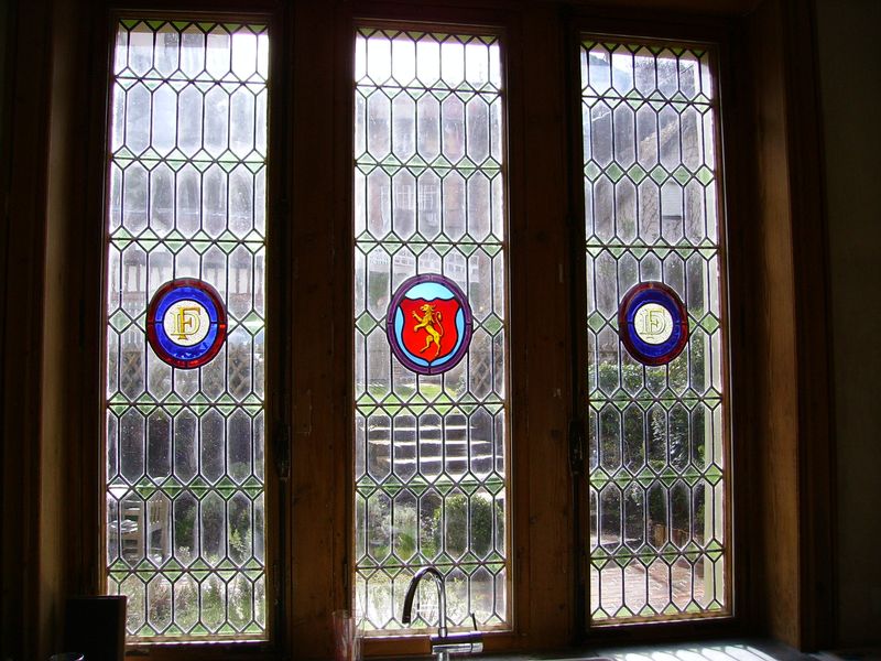 Dyl Vitrail, Corinne Lecourt, création restauration vitraux verreries lisieux